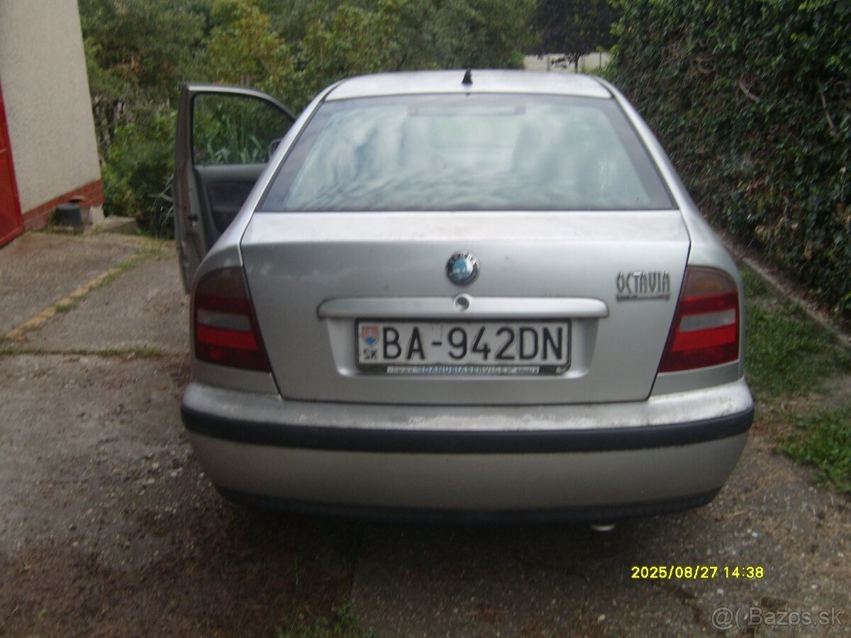 Škoda Octavia 1,6 SR benzín 75kW. - 8