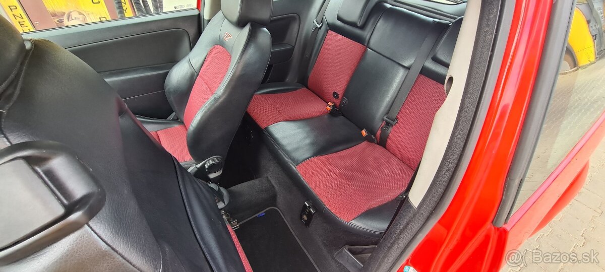 Ford Fiesta ST150 - 8
