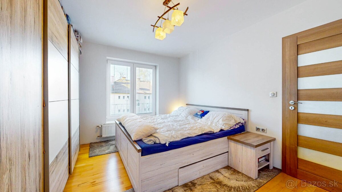 Zrekonštruovaný 3 - izb. byt v tichej lokalite Sliač + garáž - 8