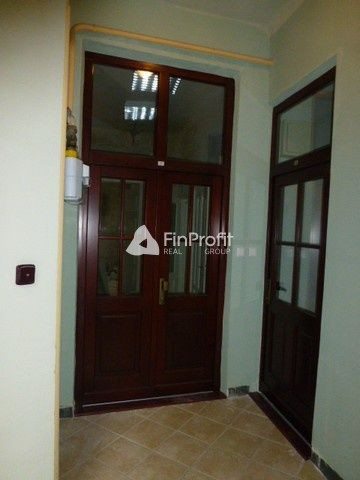 Dvojkancelária s vlastným zázemím na prenájom - 50,6 m2, Šaf - 8