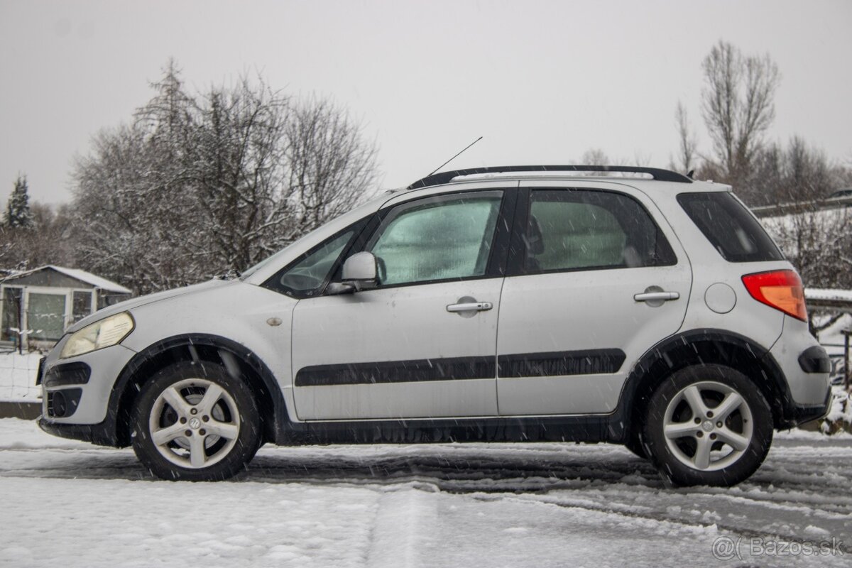 Suzuki SX4 - 8