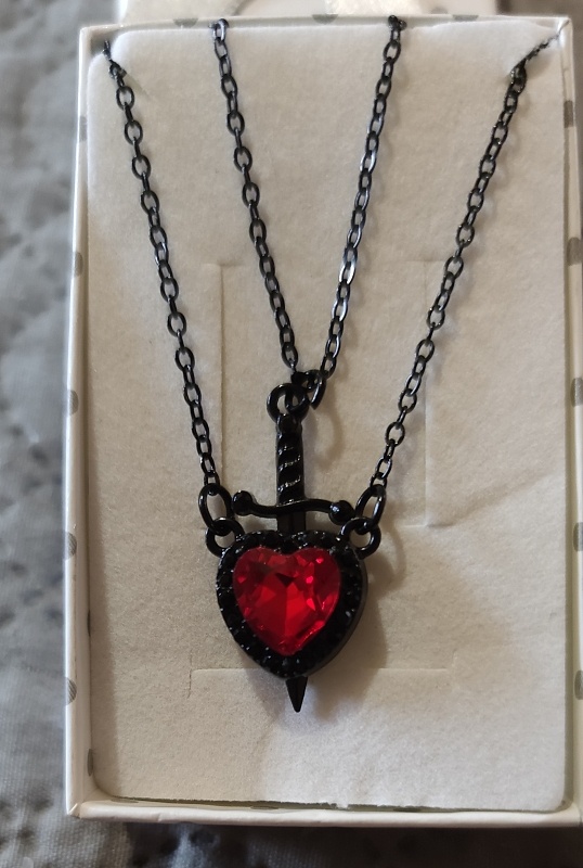 retiazky srdce a meč - 8