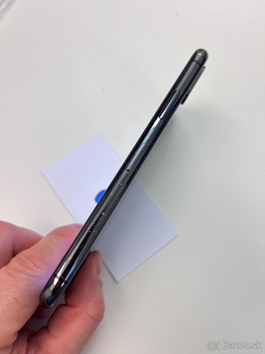 Apple iPhone X 256GB - 8