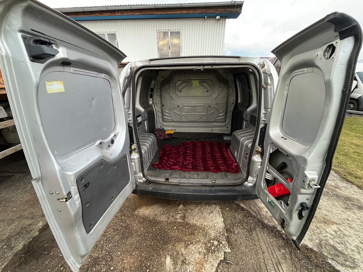 Peugeot Bipper 1,4 HDi - 8