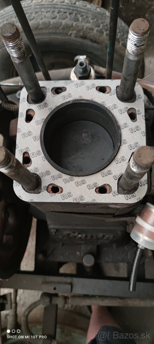 Slavia těsnění pod hlavu - 8