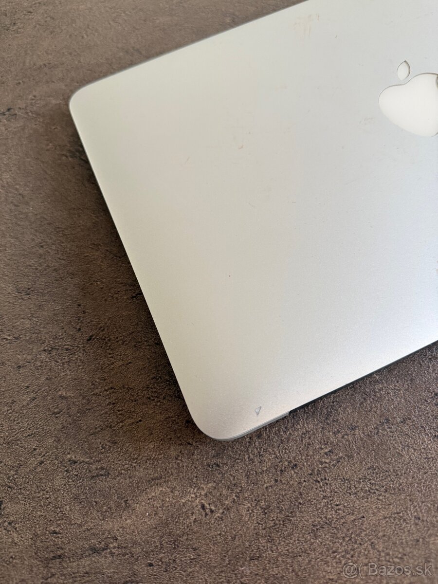 Macbook air 11inch 2012 - 8