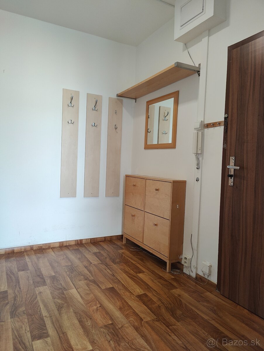 3izb.byt s výhladom na Vysoke Tatry v Poprade - 8