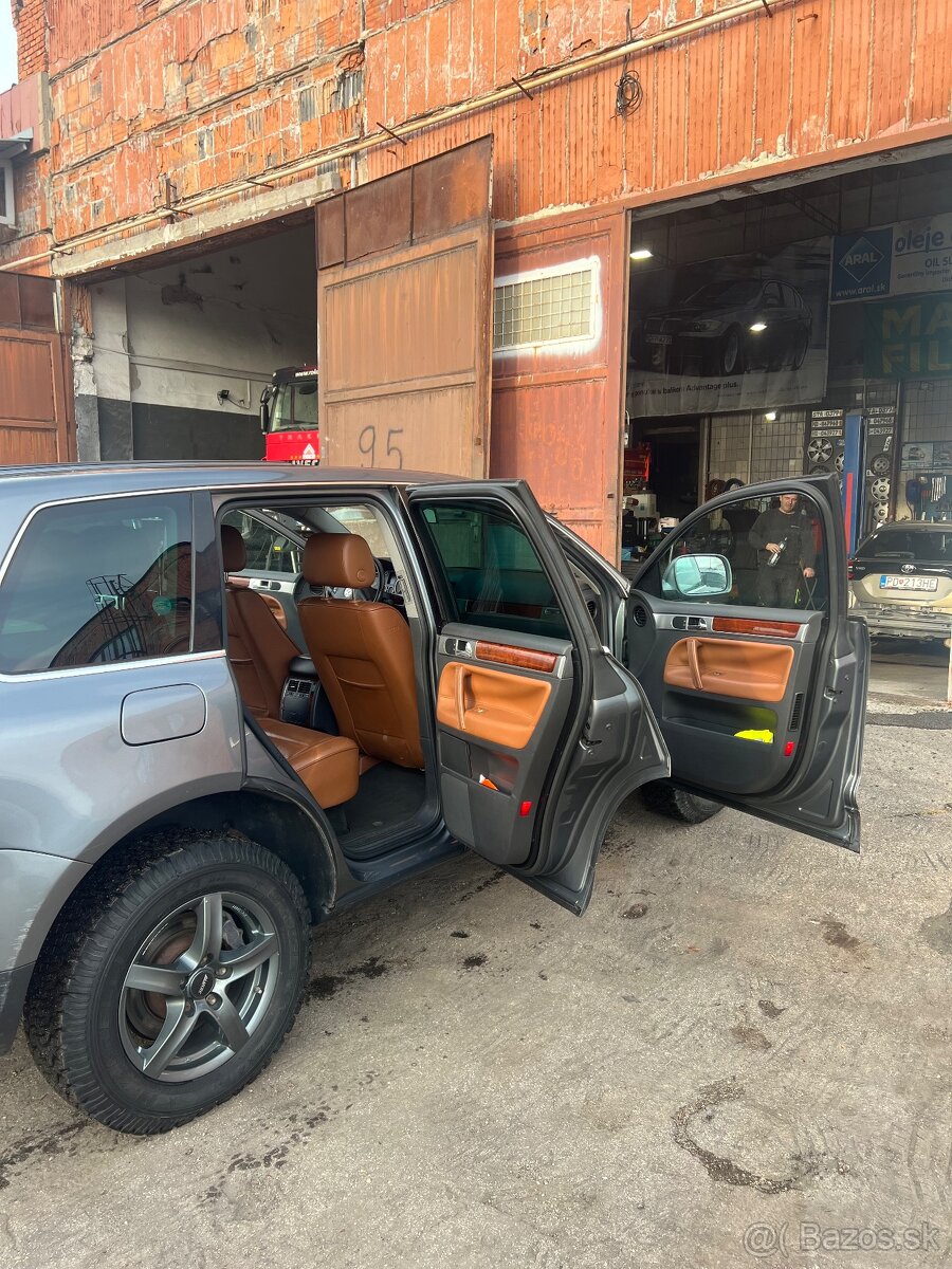 Volkswagen Touareg 3,2 benzin - 8