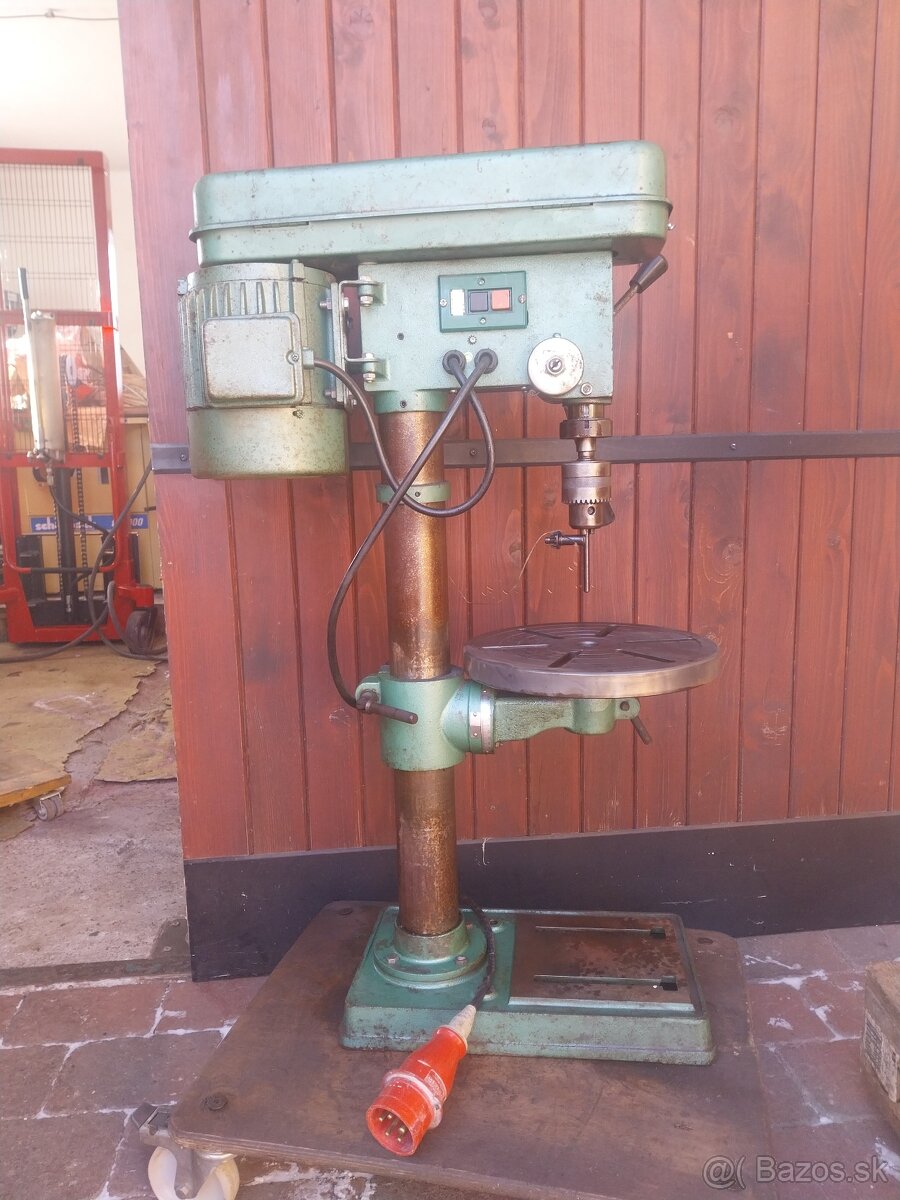 Stojanova vŕtačka 3 - 8