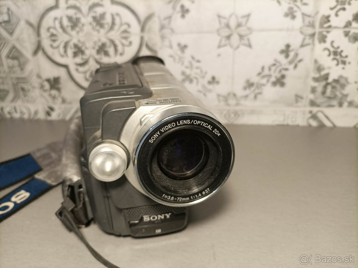 Sony Handycam Vision CCD-TRV408E - 8