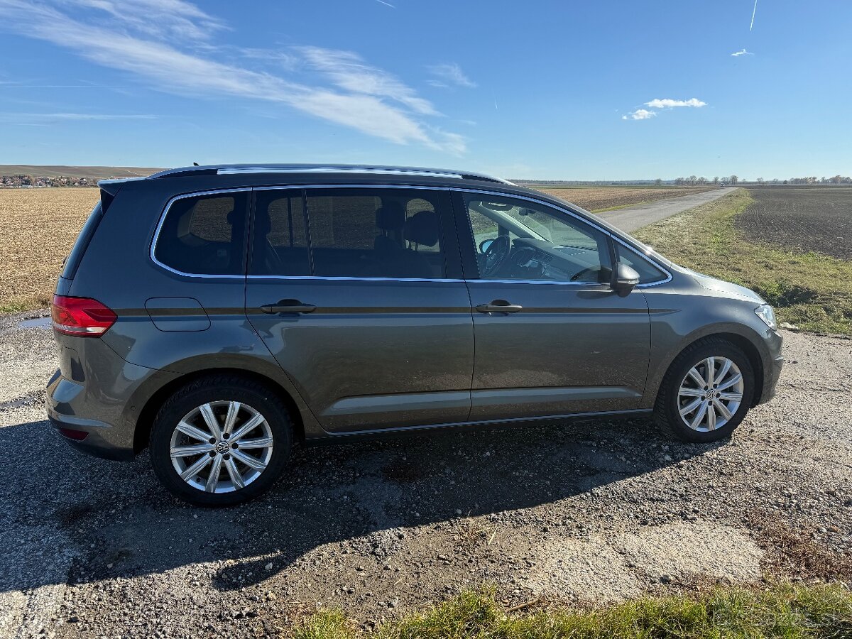 Volkswagen Touran 2.0TDi 110KW DSG 2019 - 8