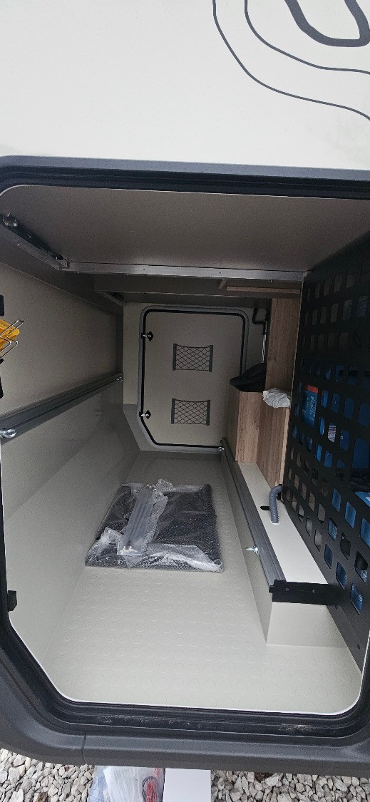 Karavany a obytné autá Euramobil - 8