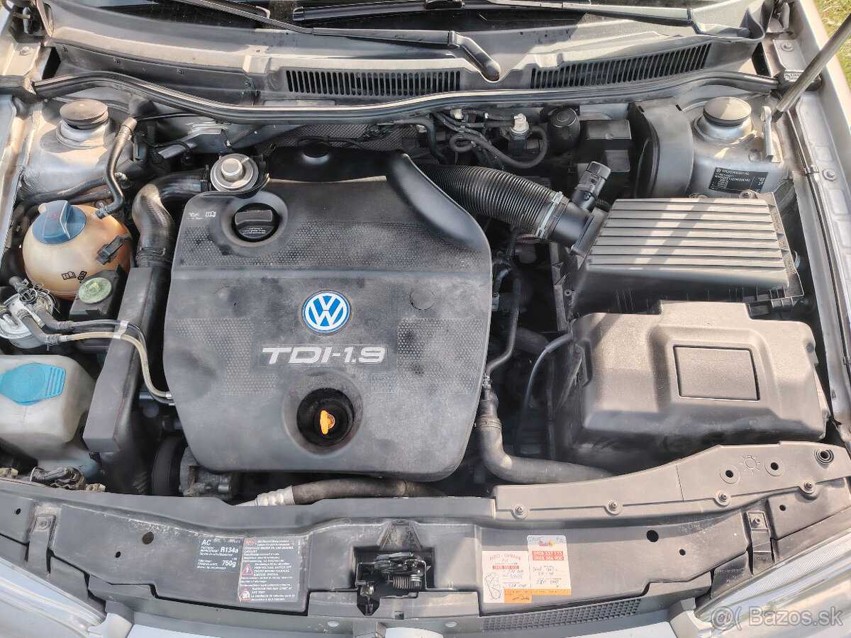 VW GOLF 4 - 8
