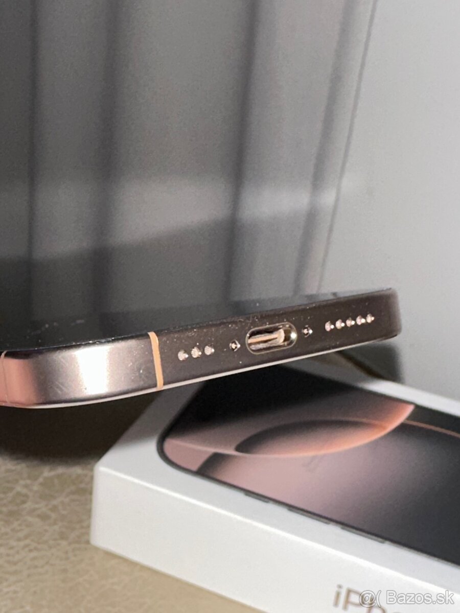 Apple iPhone 16 PRO Titanium Desert - 8