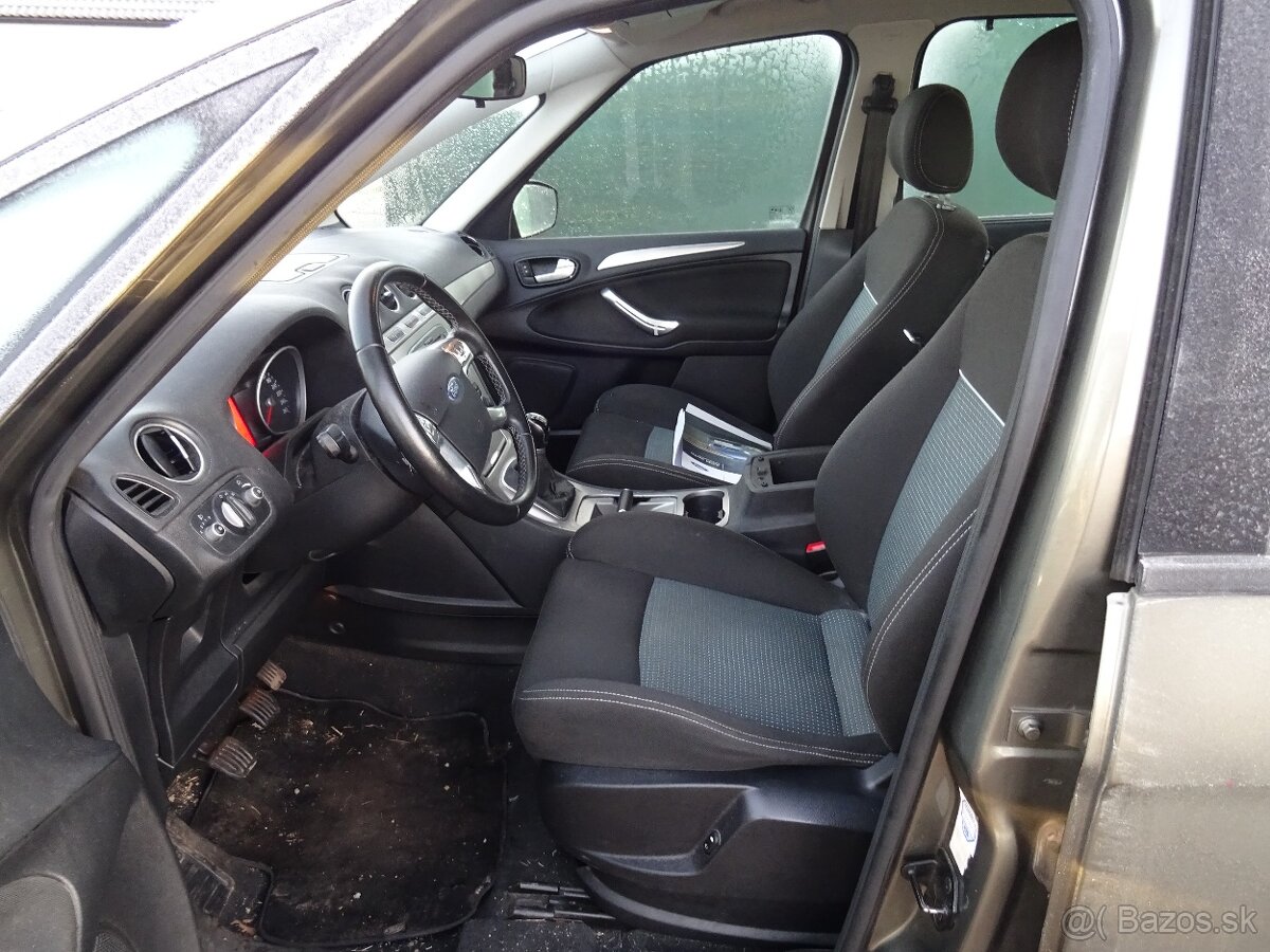 Ford S-MAX 2.0i 107Kw 2x sada kol, 7 míst - 8