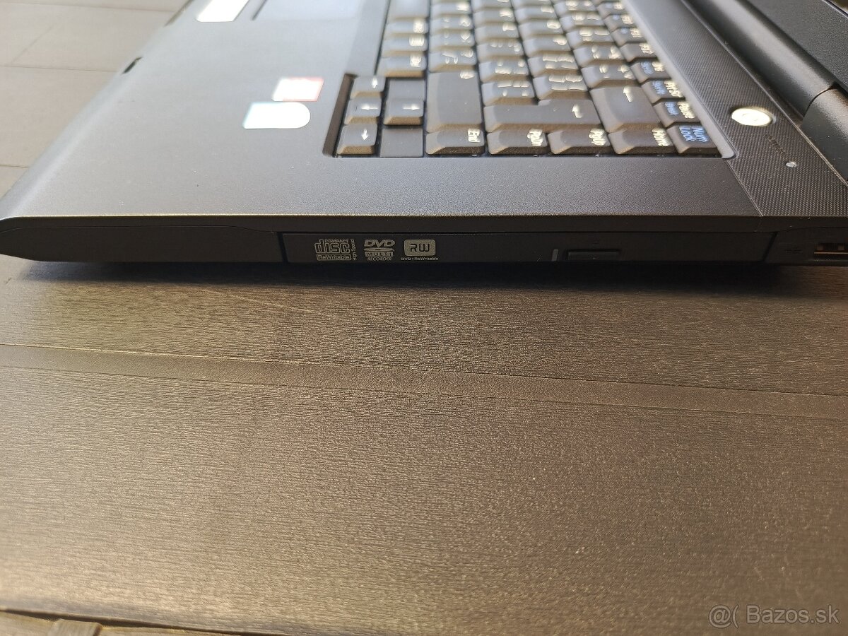 BenQ JoyBook A52E - 8