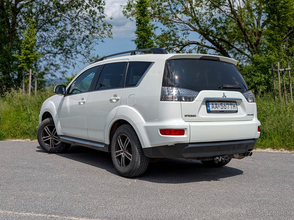 Mitsubishi Outlander 2.2 DI-D 130kW Intense+, 4x4, 7-miestne - 8