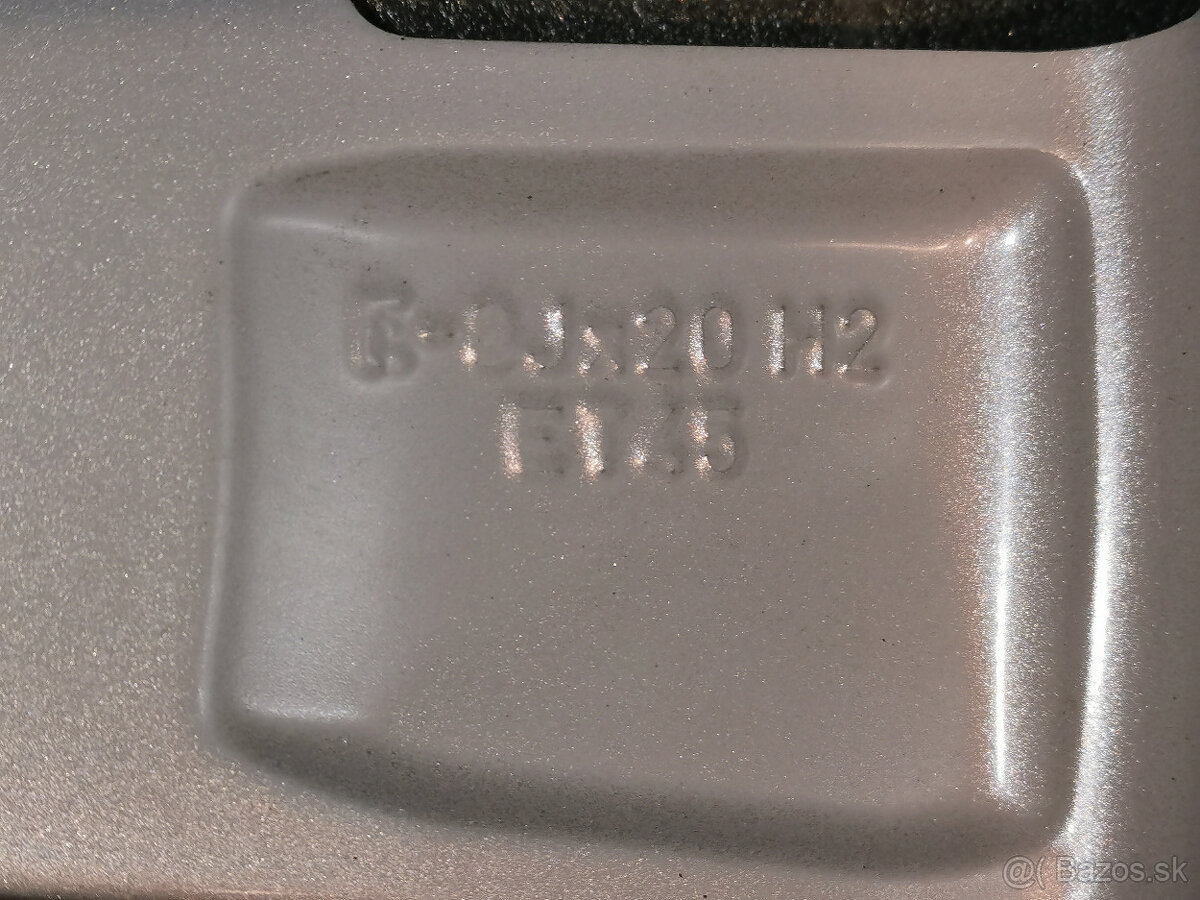 NOVÁ SADA - Audi Q4 e-tron - originál 20" alu disky - 8