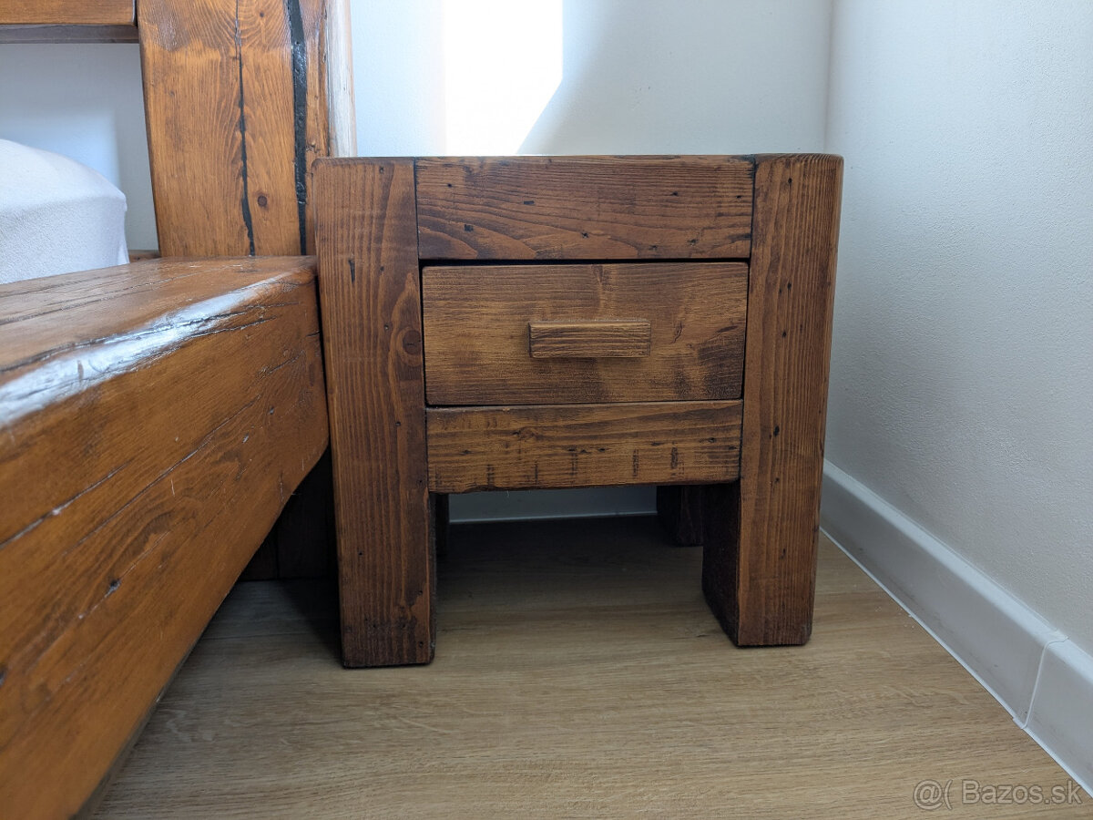 Manželská postel zo starých trámov - 8