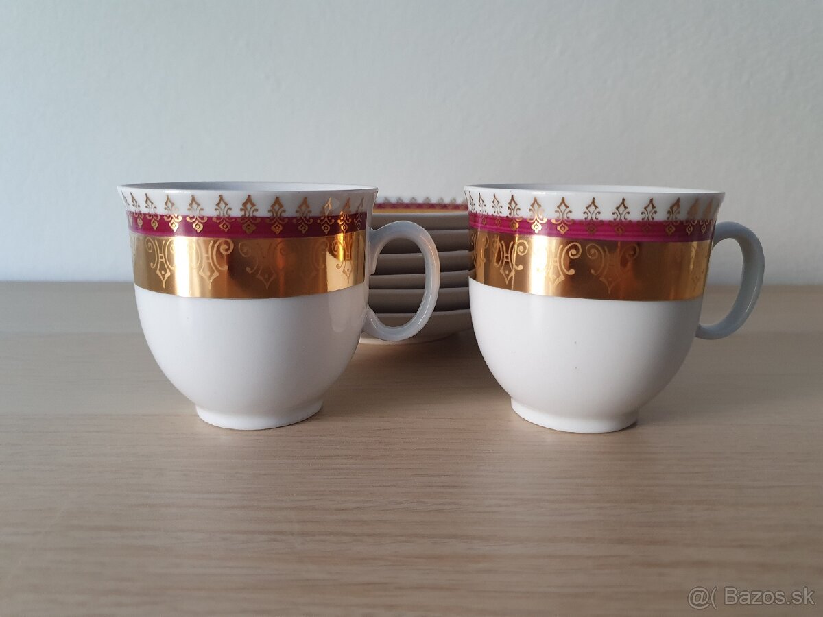 Porcelánové šálky s tanierikmi - súprava - 8