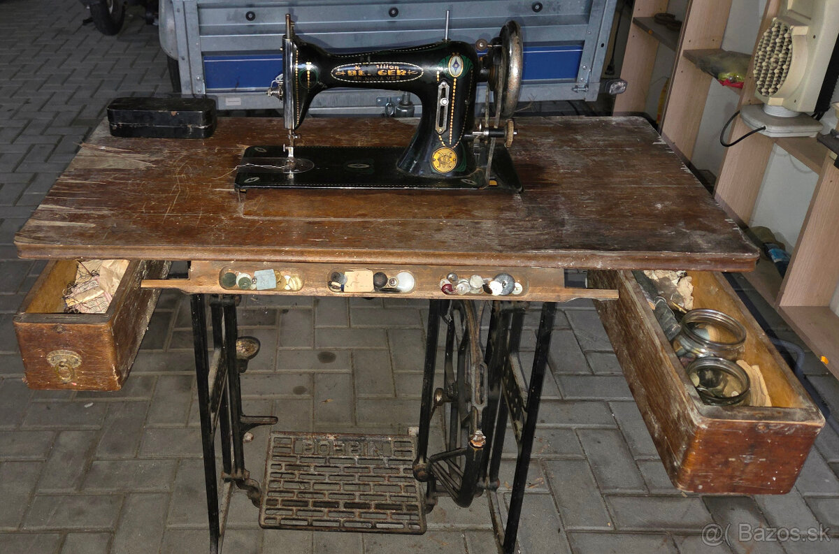 Historická šijacia mašina Berger - 8