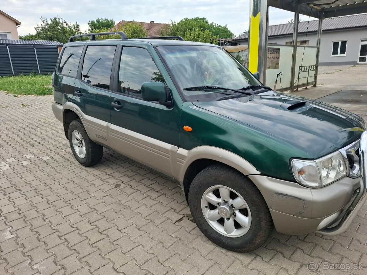 Nissan terrano - 8