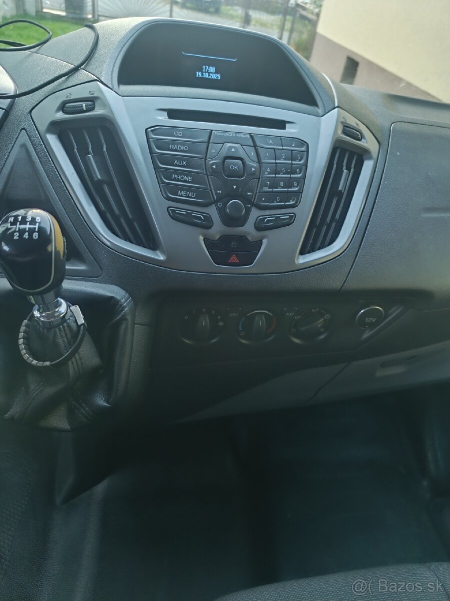 Ford Transit Custom - 8