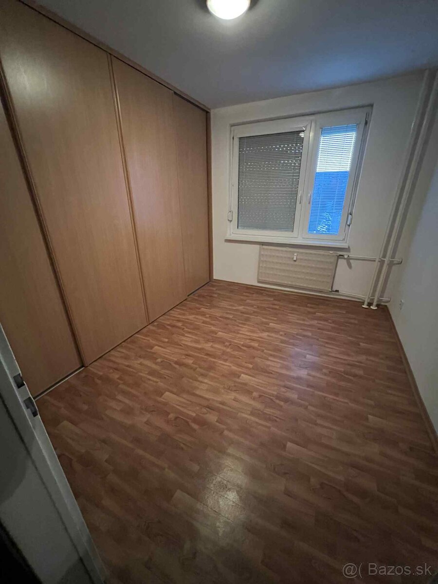 3-izbový byt, 74 m² – Levice, ul. Kapitána Nálepku - 8