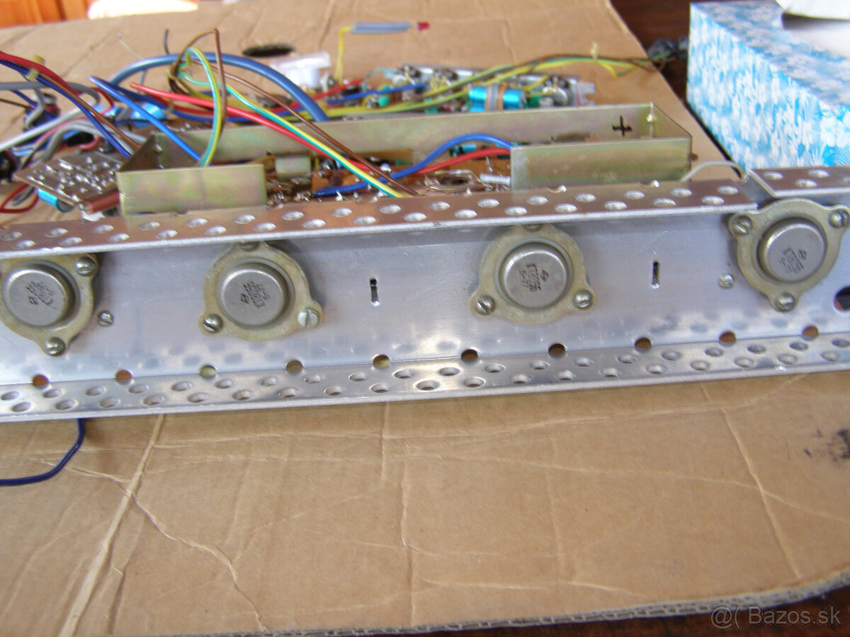 Zosilňovače TOSHIBA,TESLA,predzosil.MP TESLA,Metra - 8