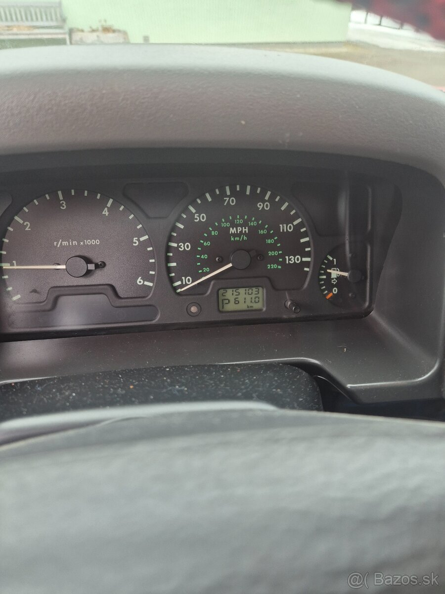 Land Rover Discovery II - 8