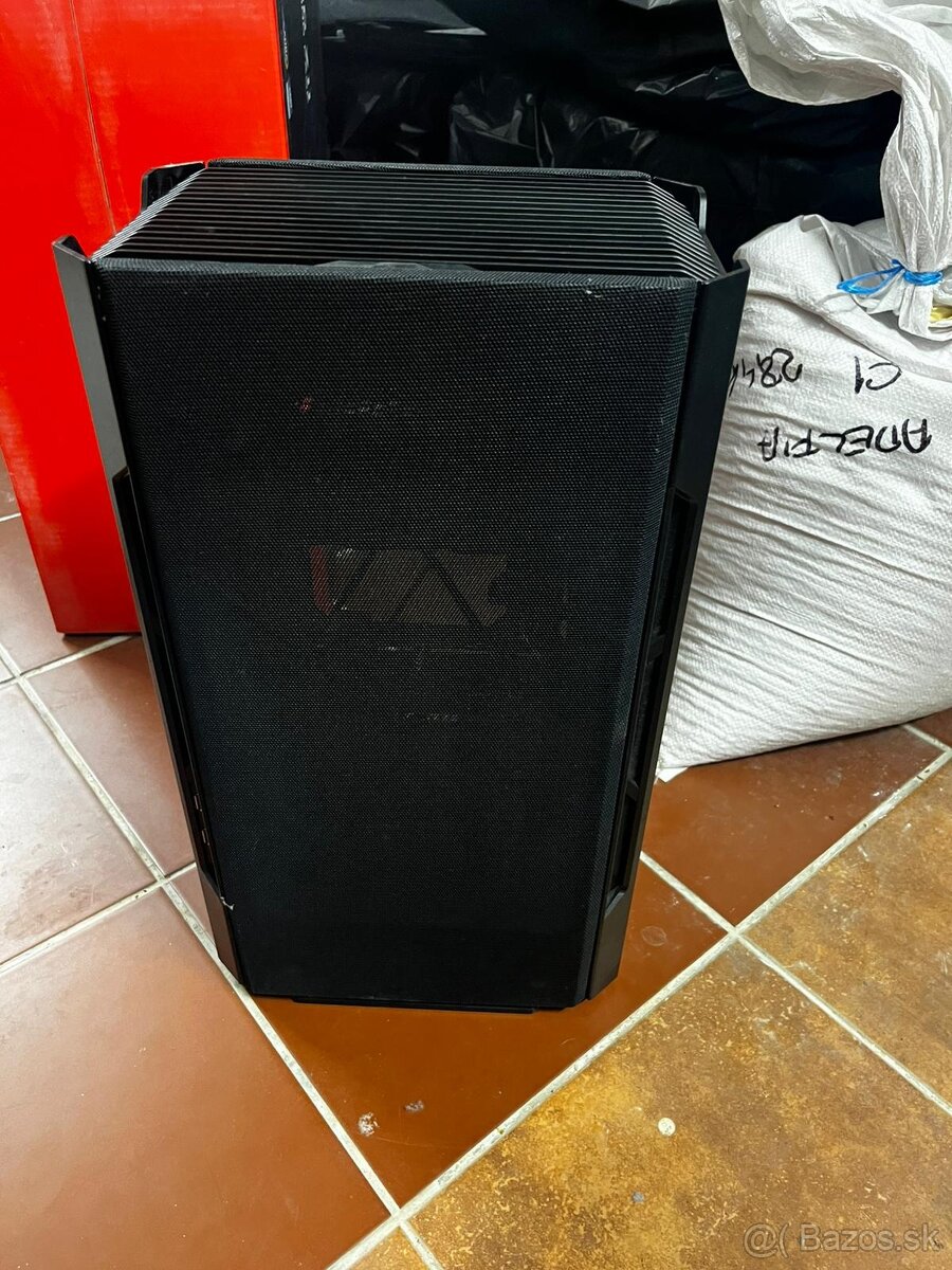 Predám skriňu Phanteks Evolv Shift 1 - 8