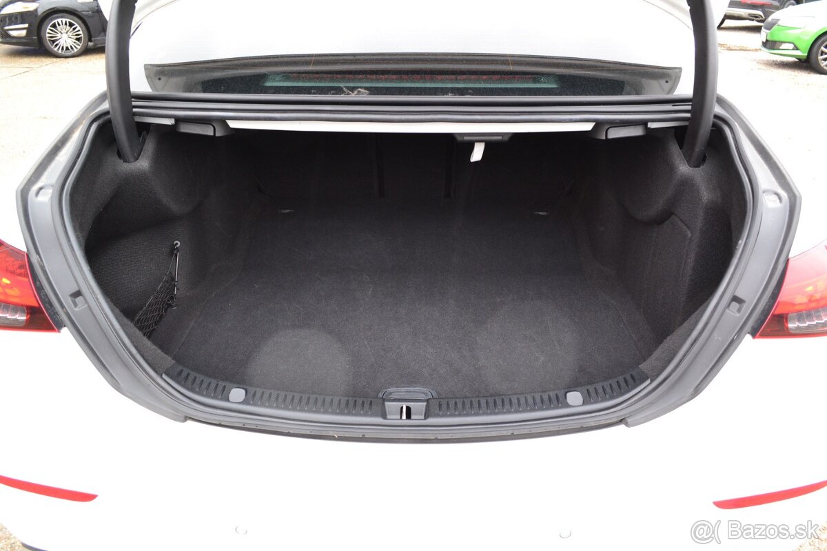 Mercedes-Benz E trieda Sedan 220 CDI 4-Matic 9G-tronic - 8
