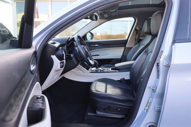 Alfa Romeo Stelvio Sport 2020 - 8