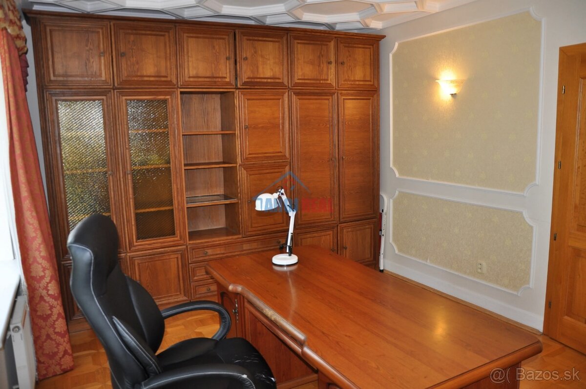 ZÁMOCKÁ novostavba v STAROM MESTE, - 8