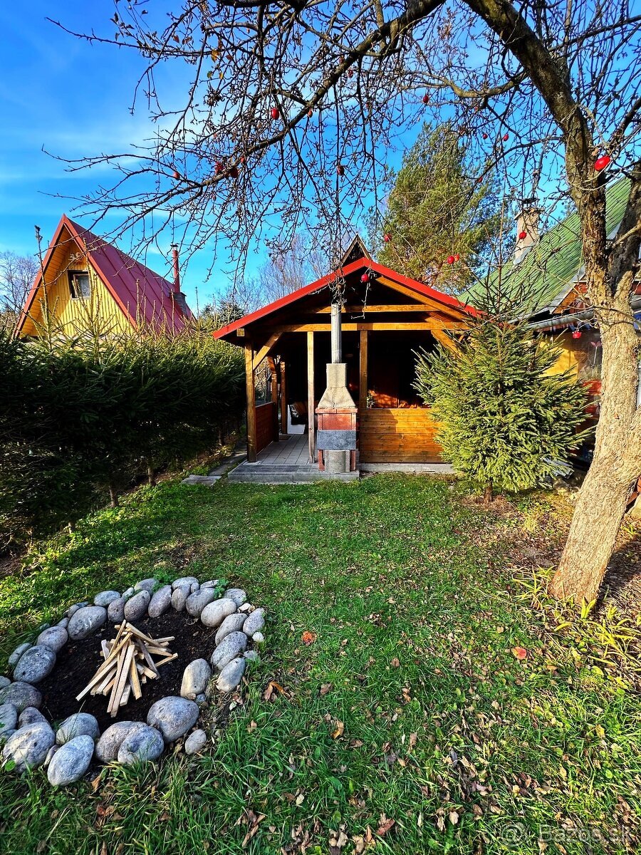 Krásna záhradná chata priamo pri potoku Belá na Liptove - 8