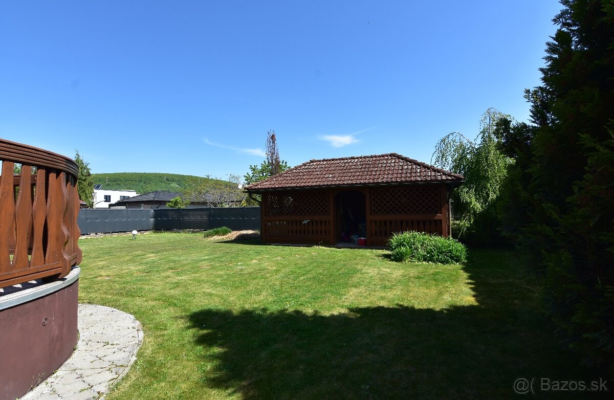 Na predaj Rodinný dom,Trenčín-Zlatovce, krásny pozemok 900m2 - 8