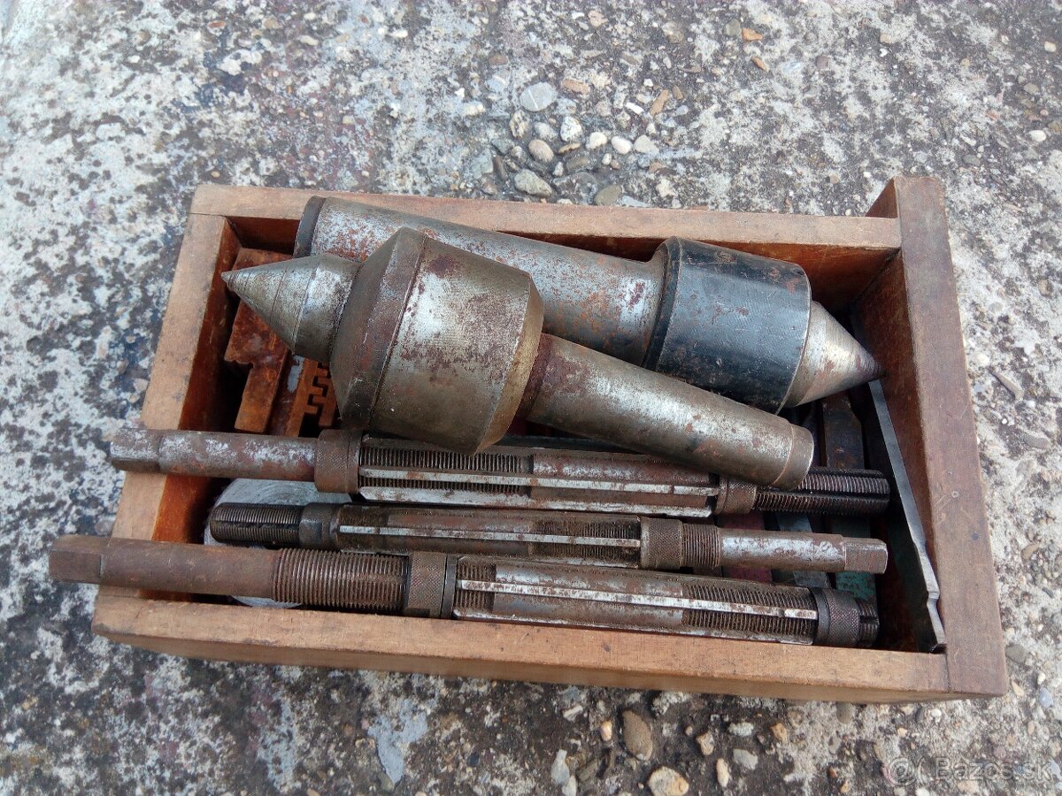 Sústružnícke nože. - 8