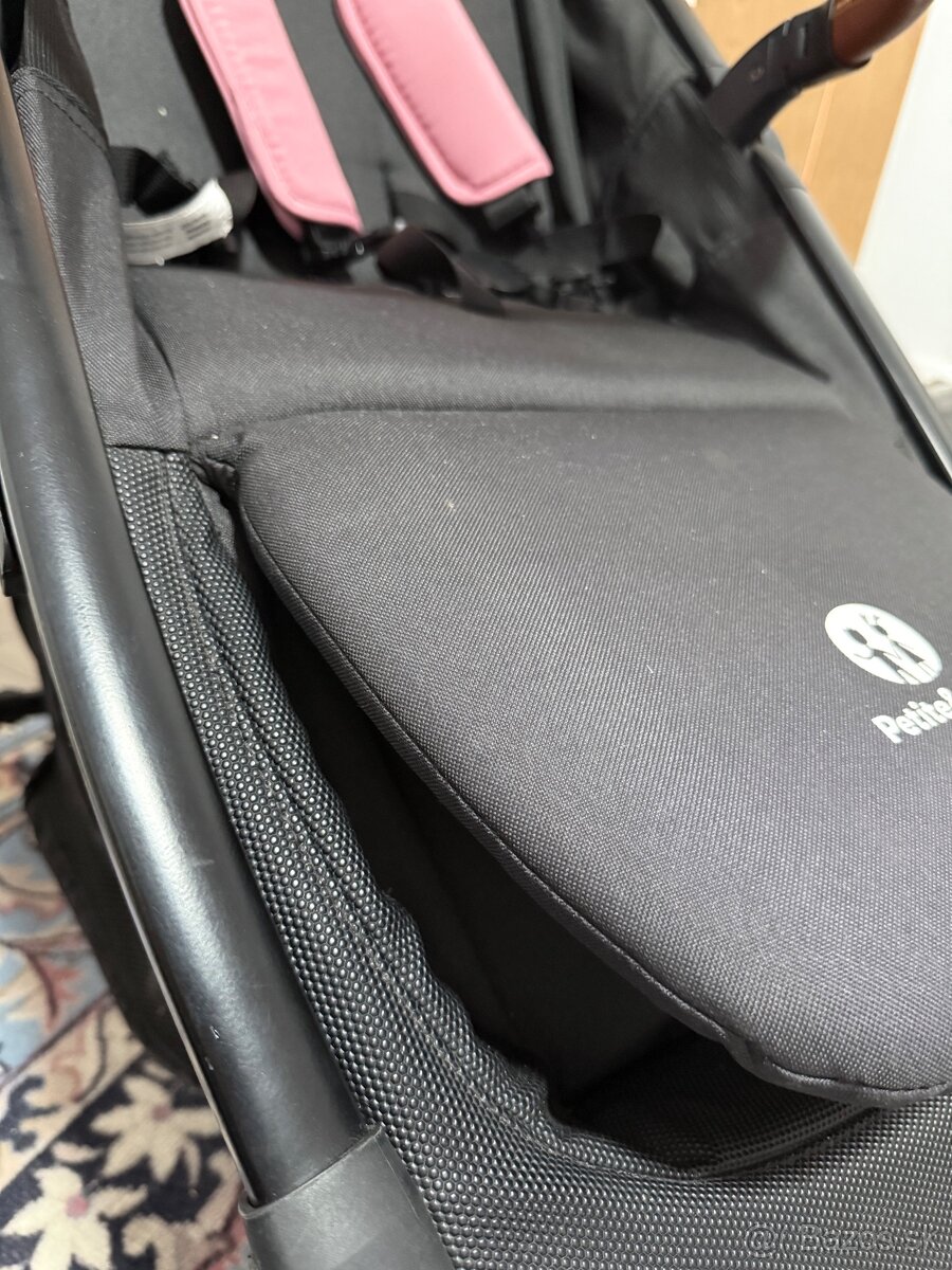 Kočiar petite & mars street + - 8