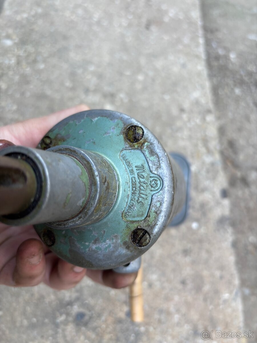 Stará retro rucna vŕtačka - 8