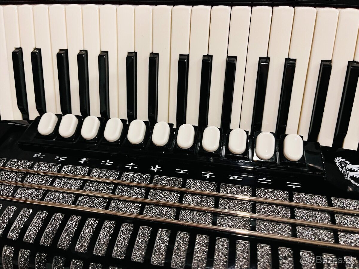 Predám akordeón Weltmeister TOPAS 96, v zánovnom stave. - kr - 8