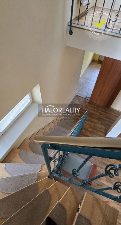 HALO reality - Predaj, zariadený päťizbový rodinný dom Močen - 8