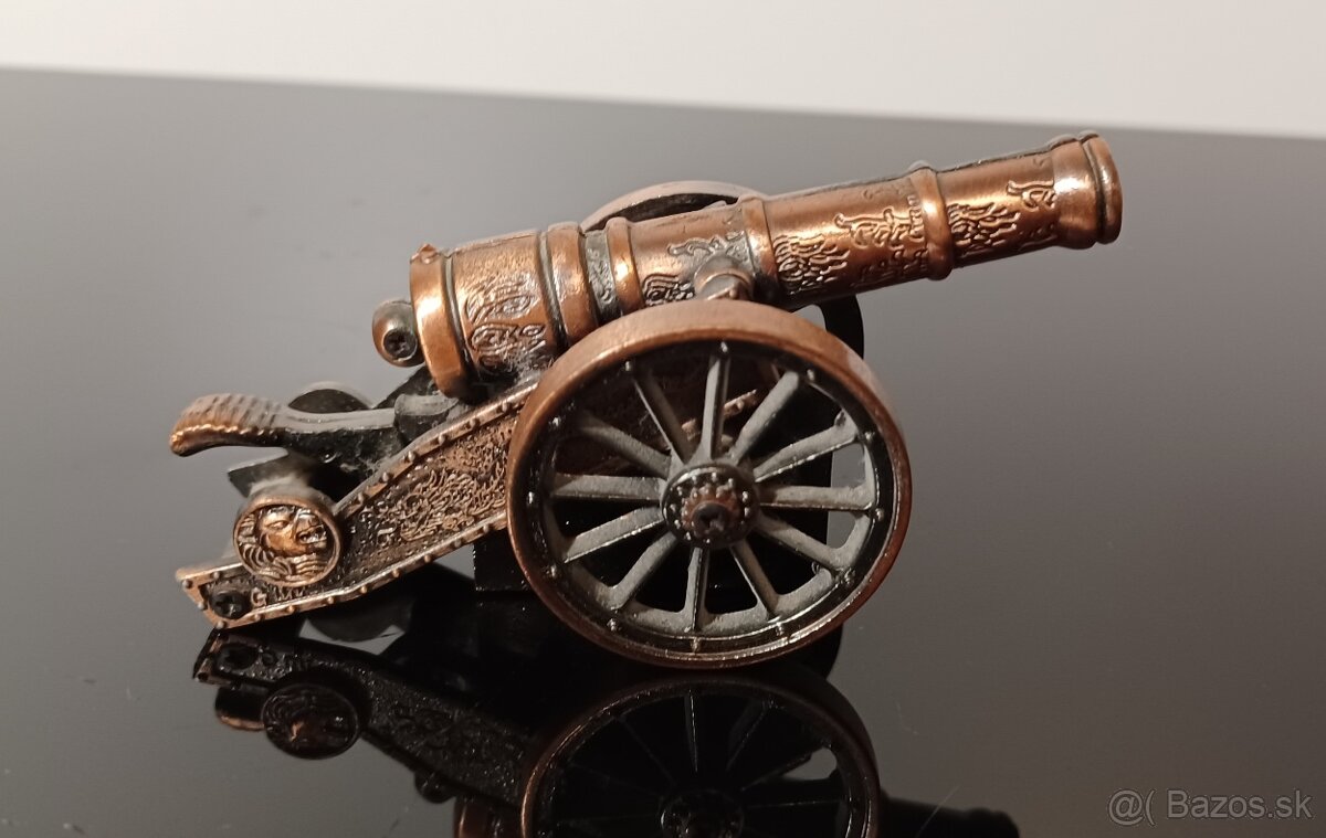 Stolný zapaľovač delo - 8