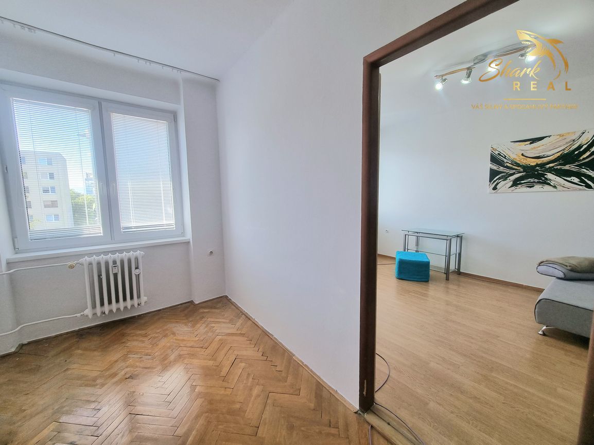 PREDANÉ Slnečný 3-izbový byt s krásnym výhľadom – okamži - 8