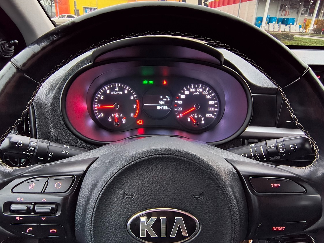 2019_KIA Picanto III_KLÍMA_VYHRIEVANÝ volant+sedadlá_ - 8