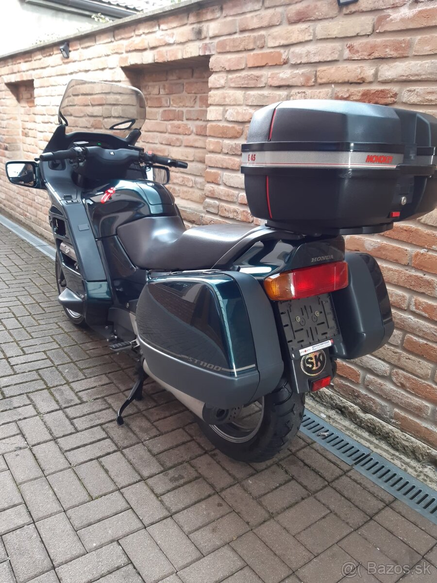 Motocykel Honda ST 1100 Pan European - 8