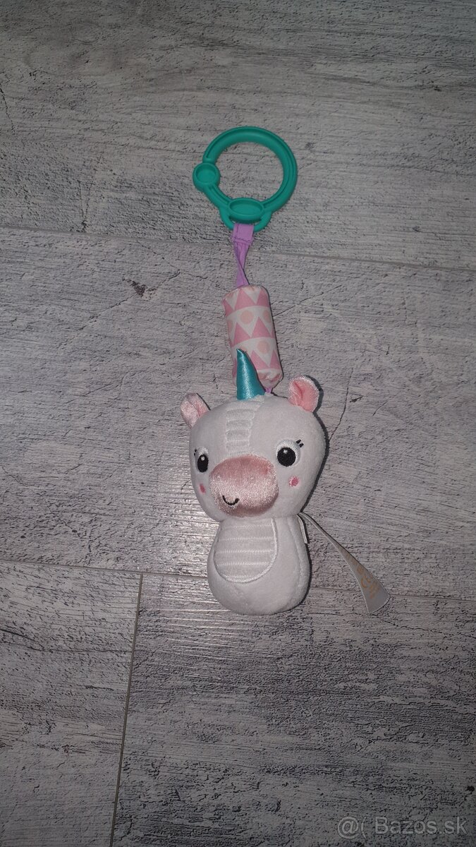 Prve detské hračky, hryzátko, hrkálka - 8