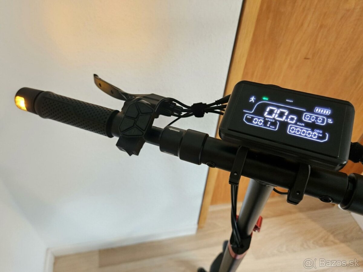 Predam uplne novu elektrokolobezku iScooter T4 model 2025 - 8