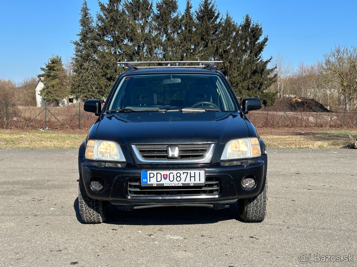 Honda CR-V 2.0i 108 kW 4x4 - 8