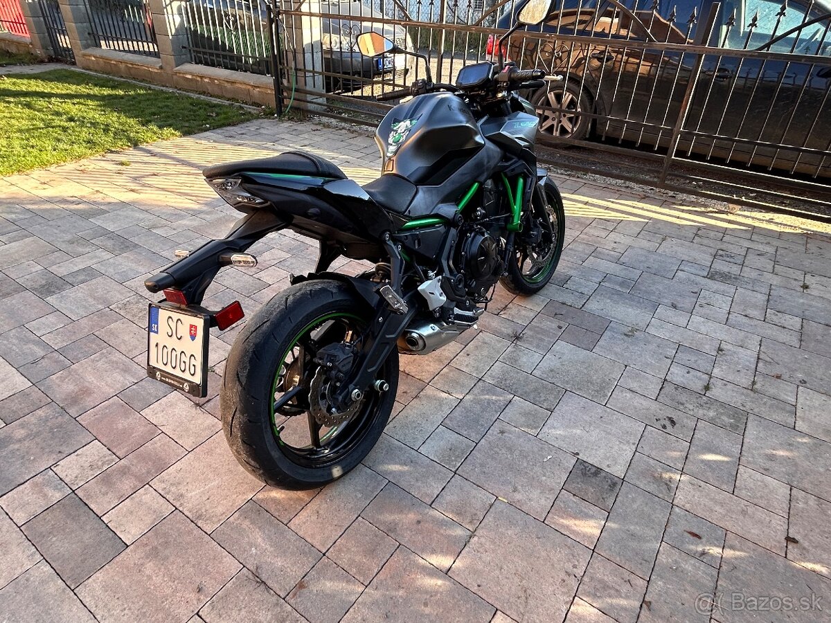 Kawasaki Z650 - 8