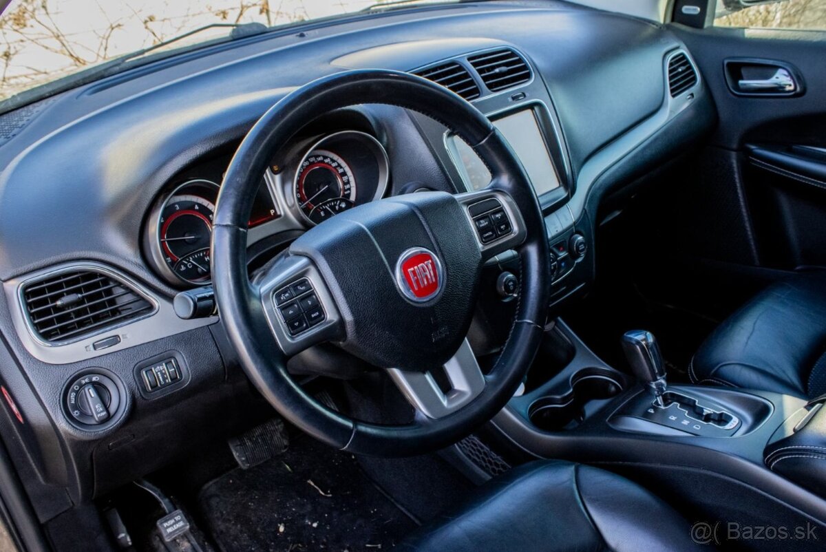 Fiat Freemont 2.0 16V MultiJet Black Code 4x4 / PANO - 8